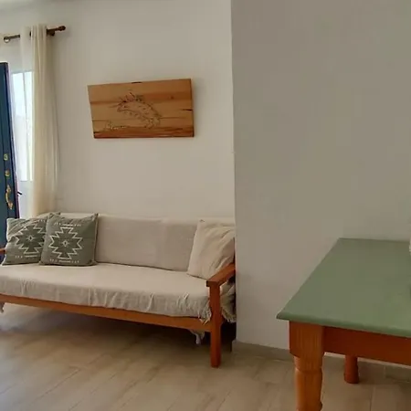 Holiday home Encantadora Y Fresca Casa Familiar A 1min Del Mar Biniancolla